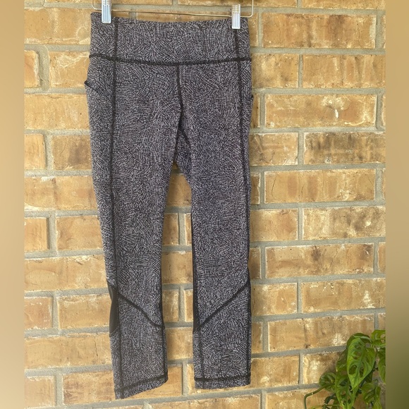 Lululemon Pace Rival Crop with pockets Sz 2, Scatter Grey Black - Picture 7 of 8